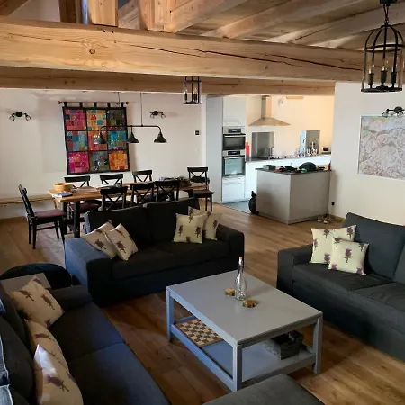 Holiday home Maison Cluaran *